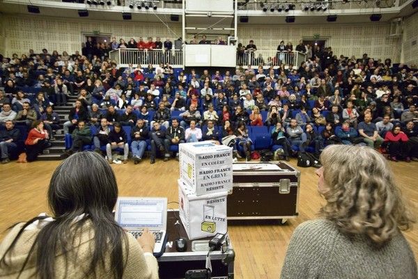 Radio France. Fleur Pellerin botte en touche