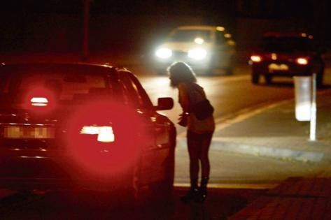 sur les trottoirs de suisse les clients de prostituées