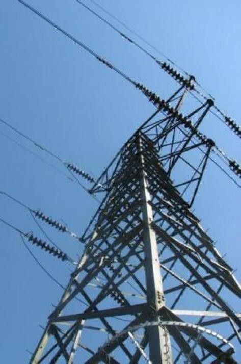 Face au nucléaire en panne, RTE pourrait couper dans le vif