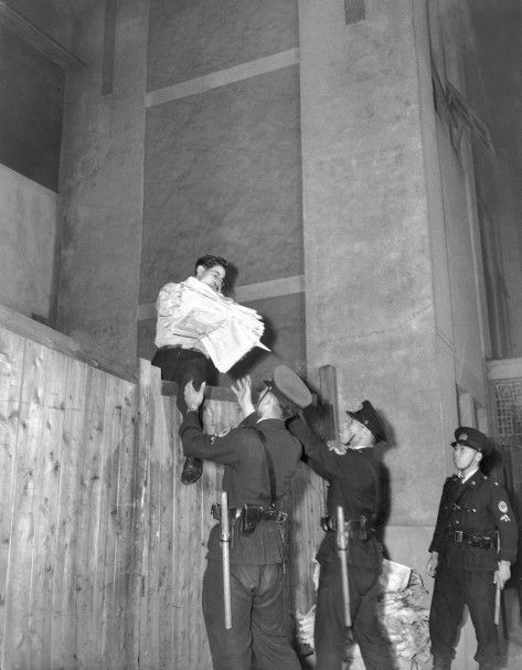 Japon. Akahata, la paix pour drapeau